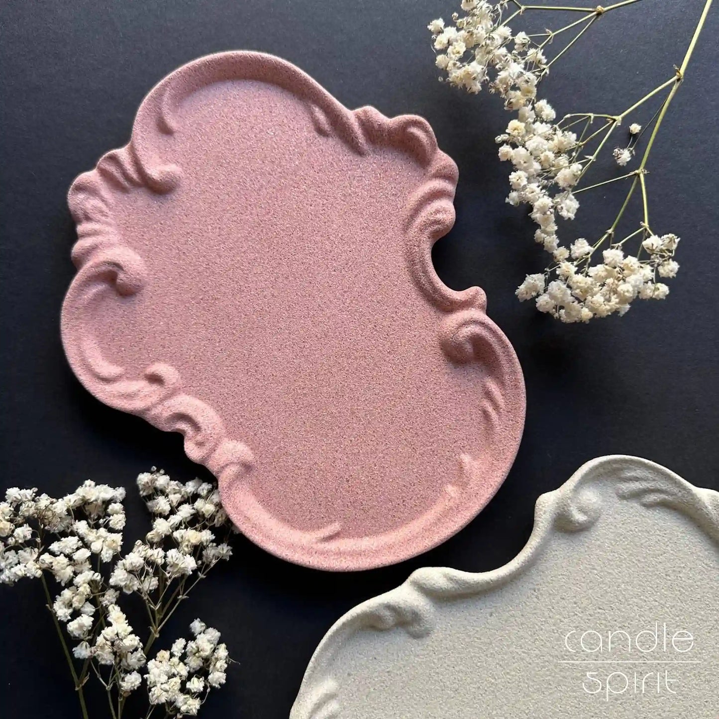 Decorative pink vintage tray for keys, jewellery, and perfume - elegant bedroom, living room, entryway, bathroom, kitchen, and patio decor.