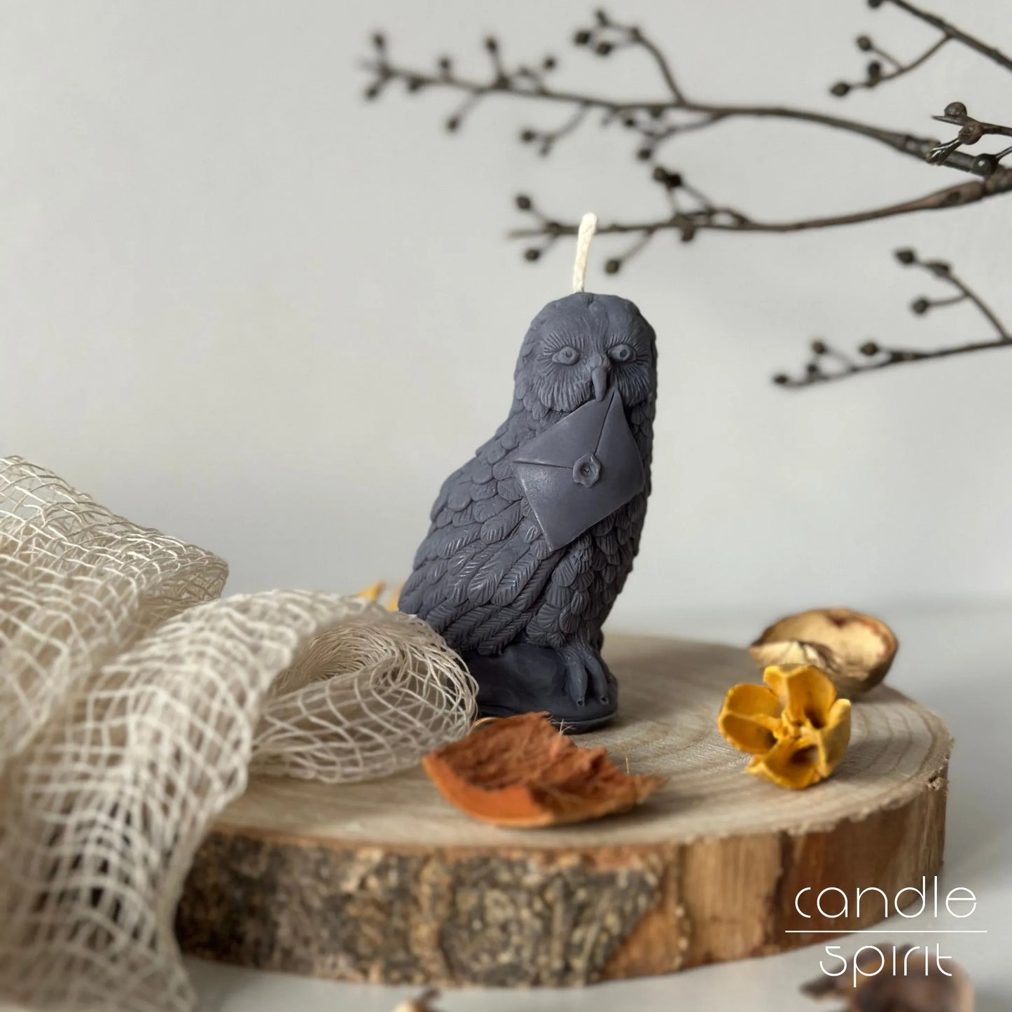Scented gray owl candle - autumn home decor and birthday gift for kids, best friends, fantasy fans, animal lovers, parrot owners.