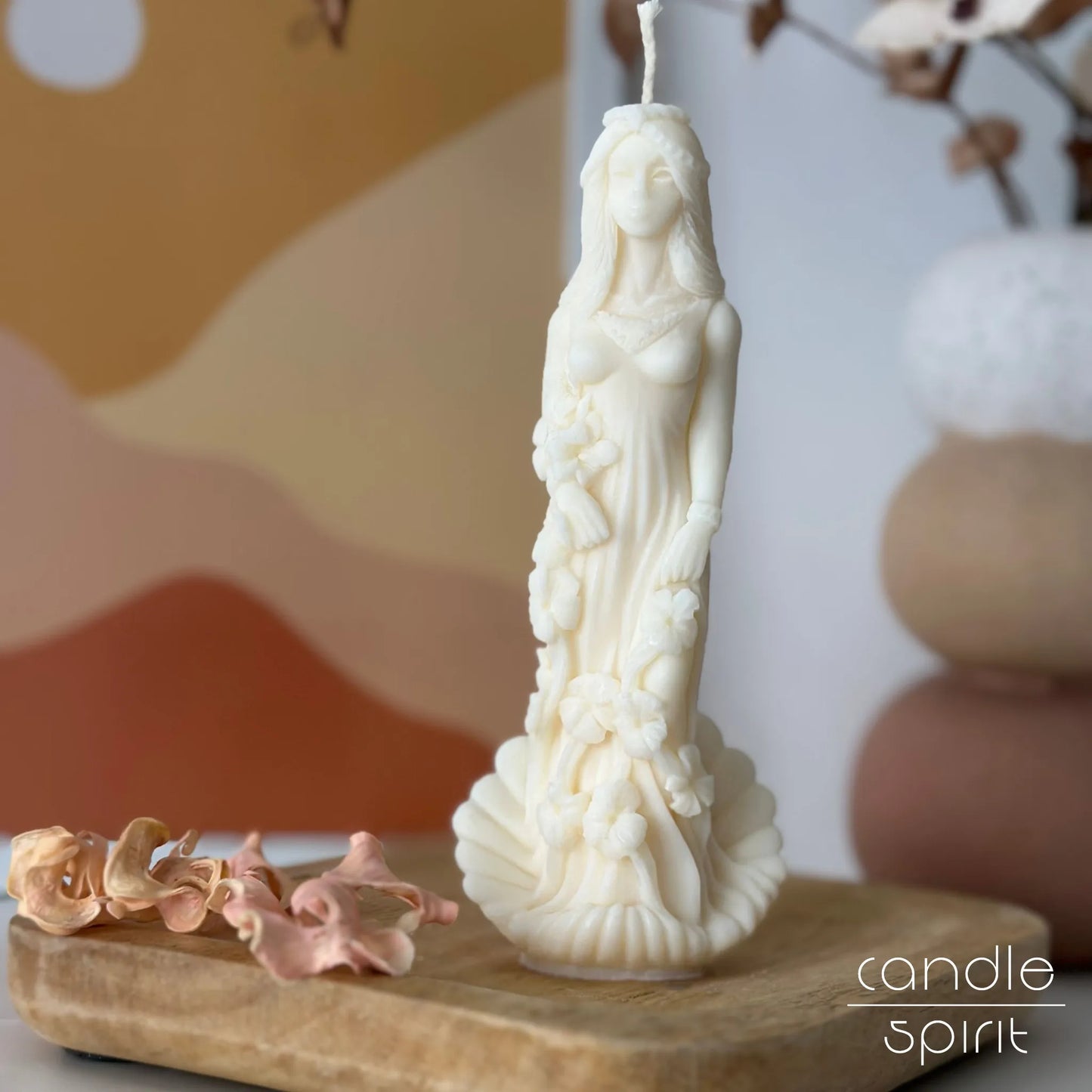 White Aphrodite candle - scented Mother's Day, Valentine's Day, birthday, Christmas gift for a mom, wife, girlfriend, friend, bride, and sister.