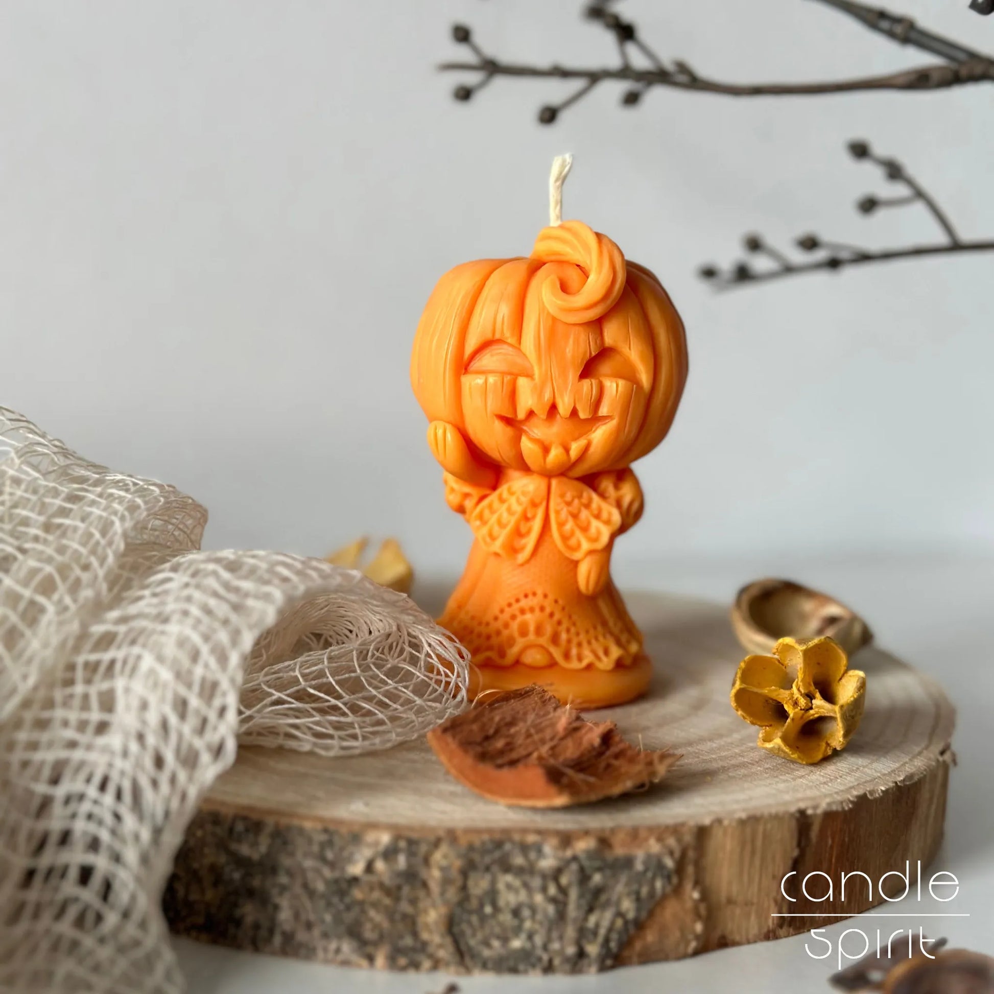 Orange pumpkin candle - cute seasonal home decor, Halloween gift for kids, friends, coworkers, autumn wedding favors.