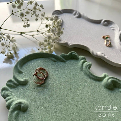 Two vintage perfume trays, one green, one white - ideal for keeping jewellery, rings, earrings, keys, perfume, watches, glasses, skincare, and candles.