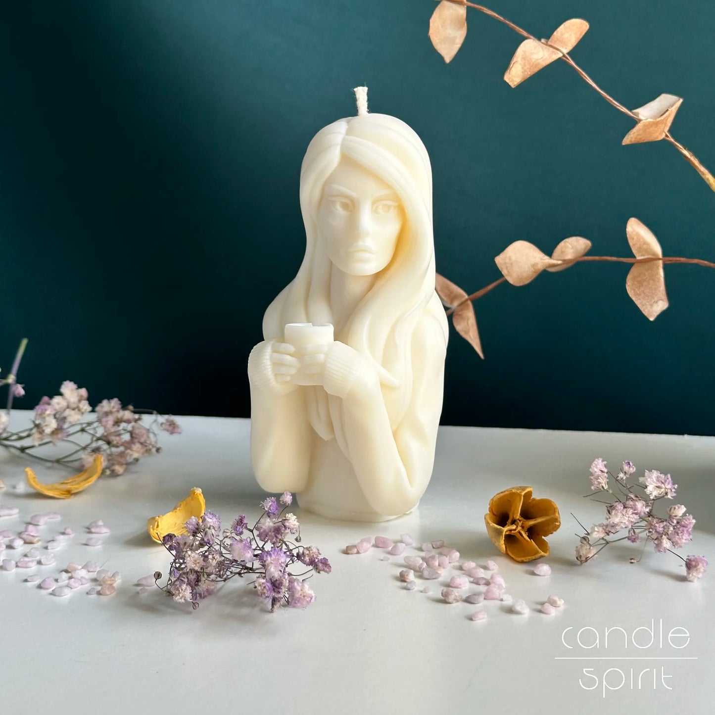 Woman fall candle - holiday gift for mothers, sisters, daughters, girlfriends, hosts, hostesses, and best friends. Cozy autumn decor.