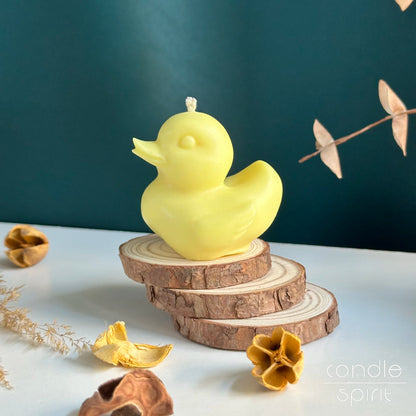 Scented cute yellow duck candle gift for kids, friends, colleagues, and animal lovers.